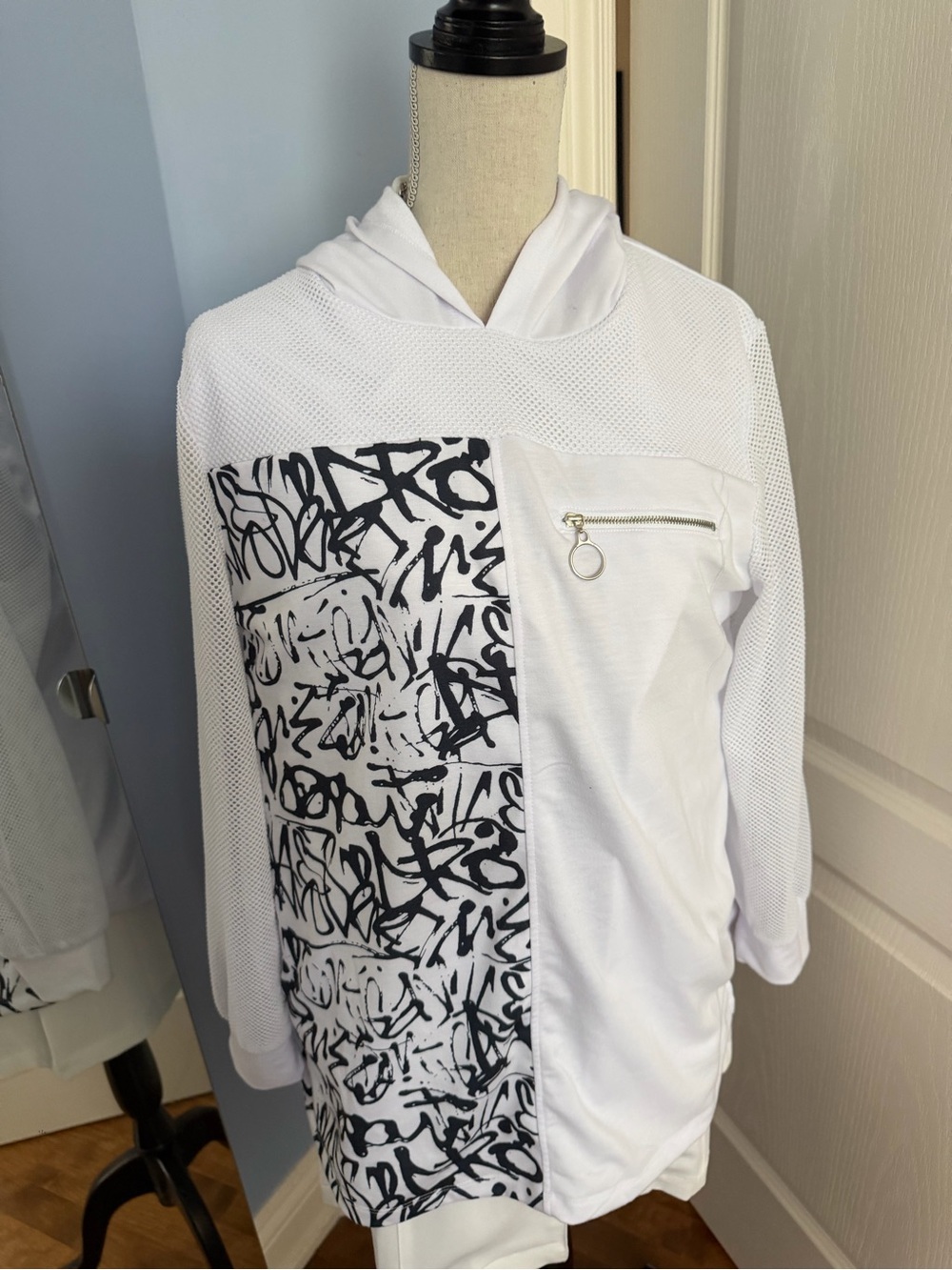 Le Grenier White hoody